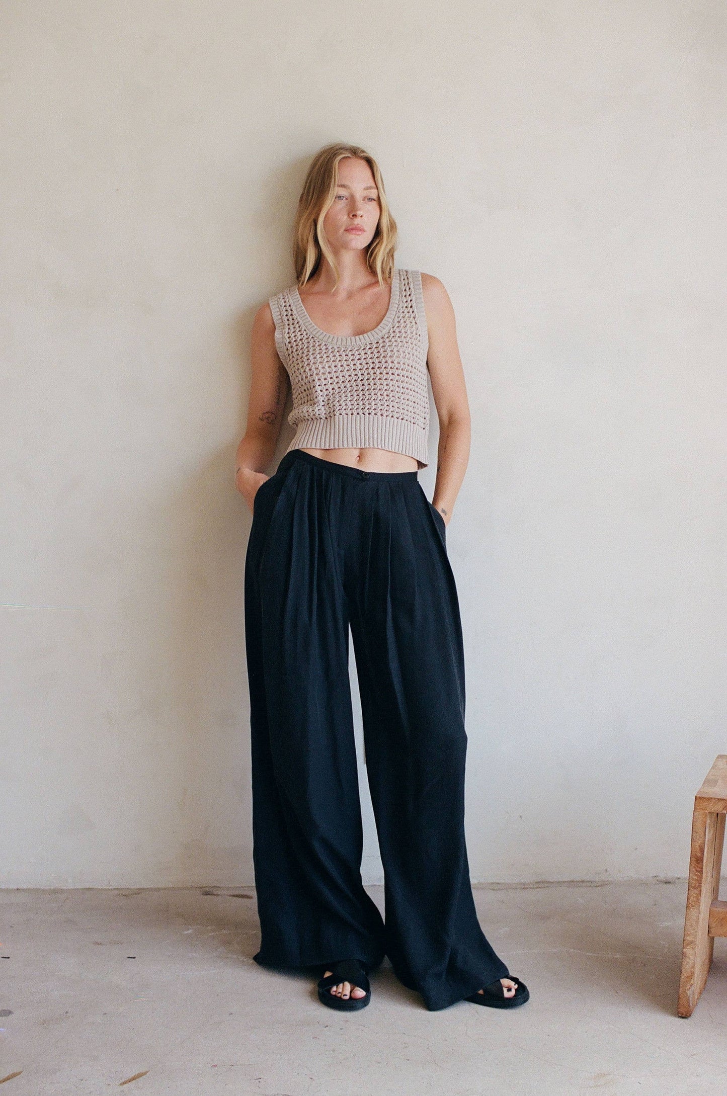 AW1042 | Knit 100% Cotton Sweater Vest Top