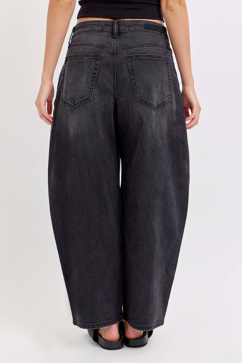 Black Barrel Leg Jean [WV79529BR-BLK ]