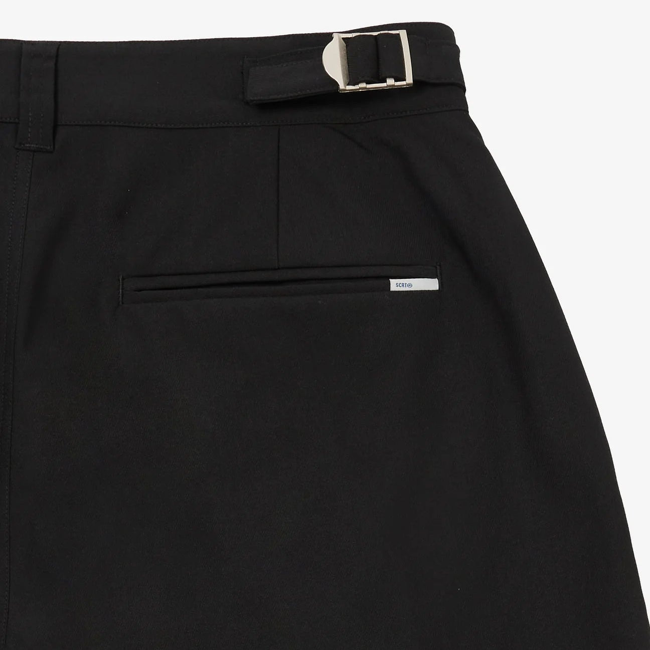 The Triple Pleat Shorts - Black