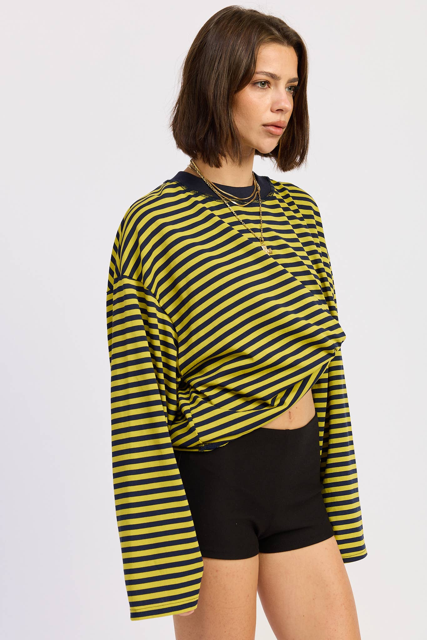 OVERSIZED STRIPED BASIC TOP