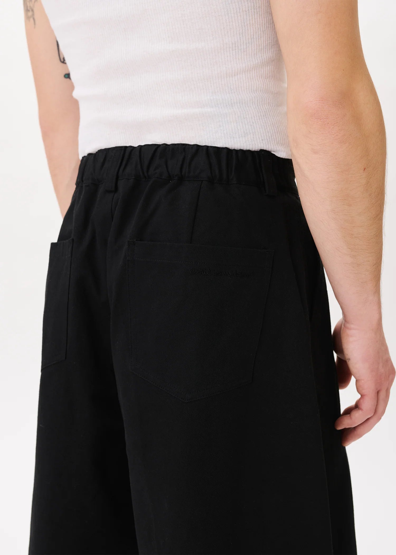 Pintuck Wide Shorts - Black
