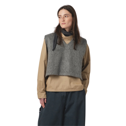 G.o.D Vee Vest Mohair Fleece - Asphalt