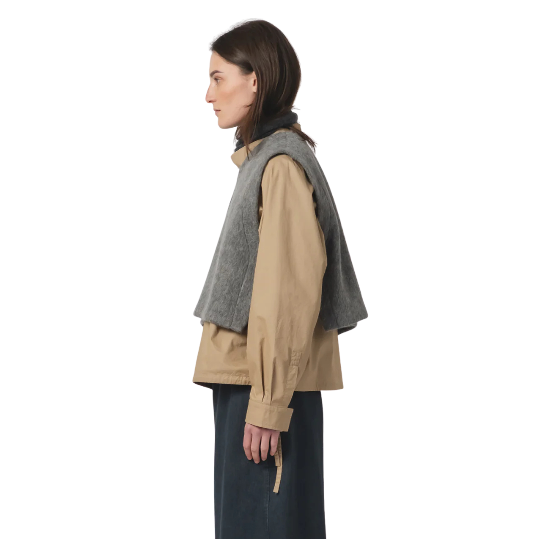 G.o.D Vee Vest Mohair Fleece - Asphalt