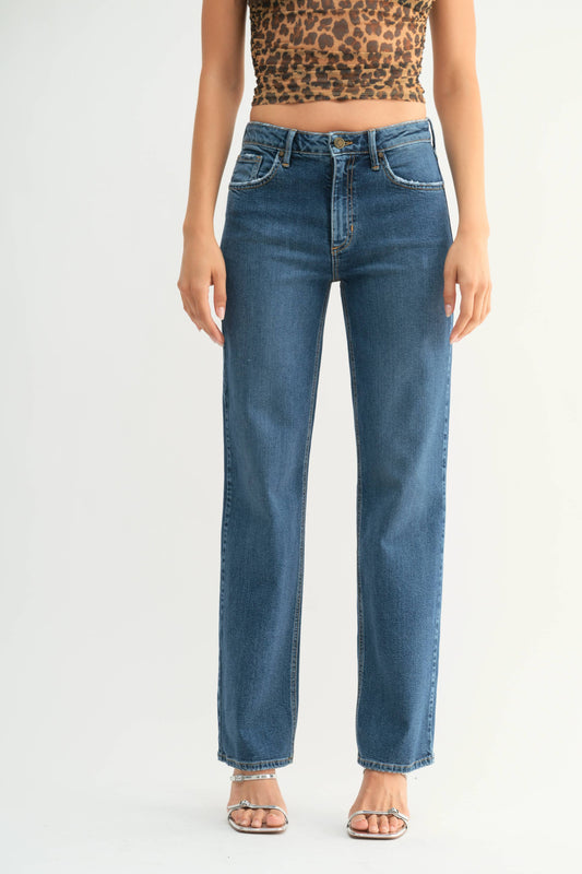 BP480J - DK - Super Soft 90's Longer Straight