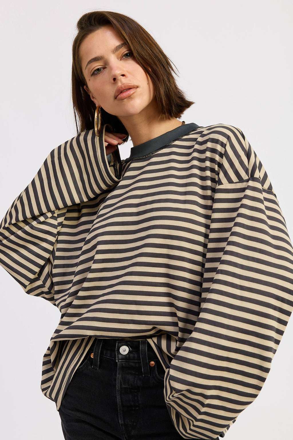 OVERSIZED STRIPED BASIC TOP