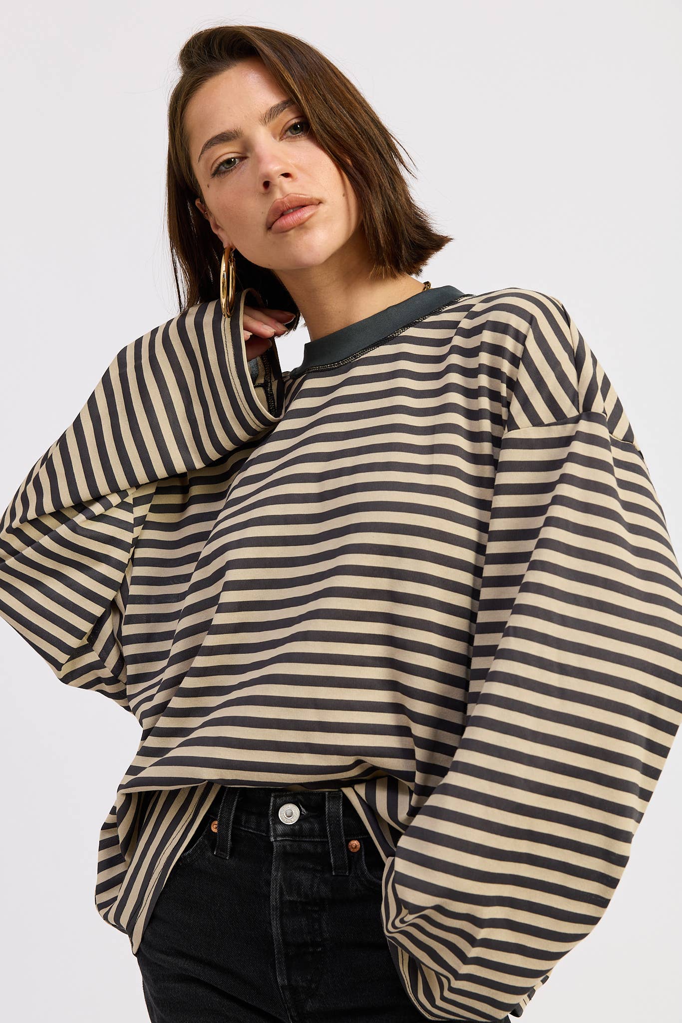 OVERSIZED STRIPED BASIC TOP