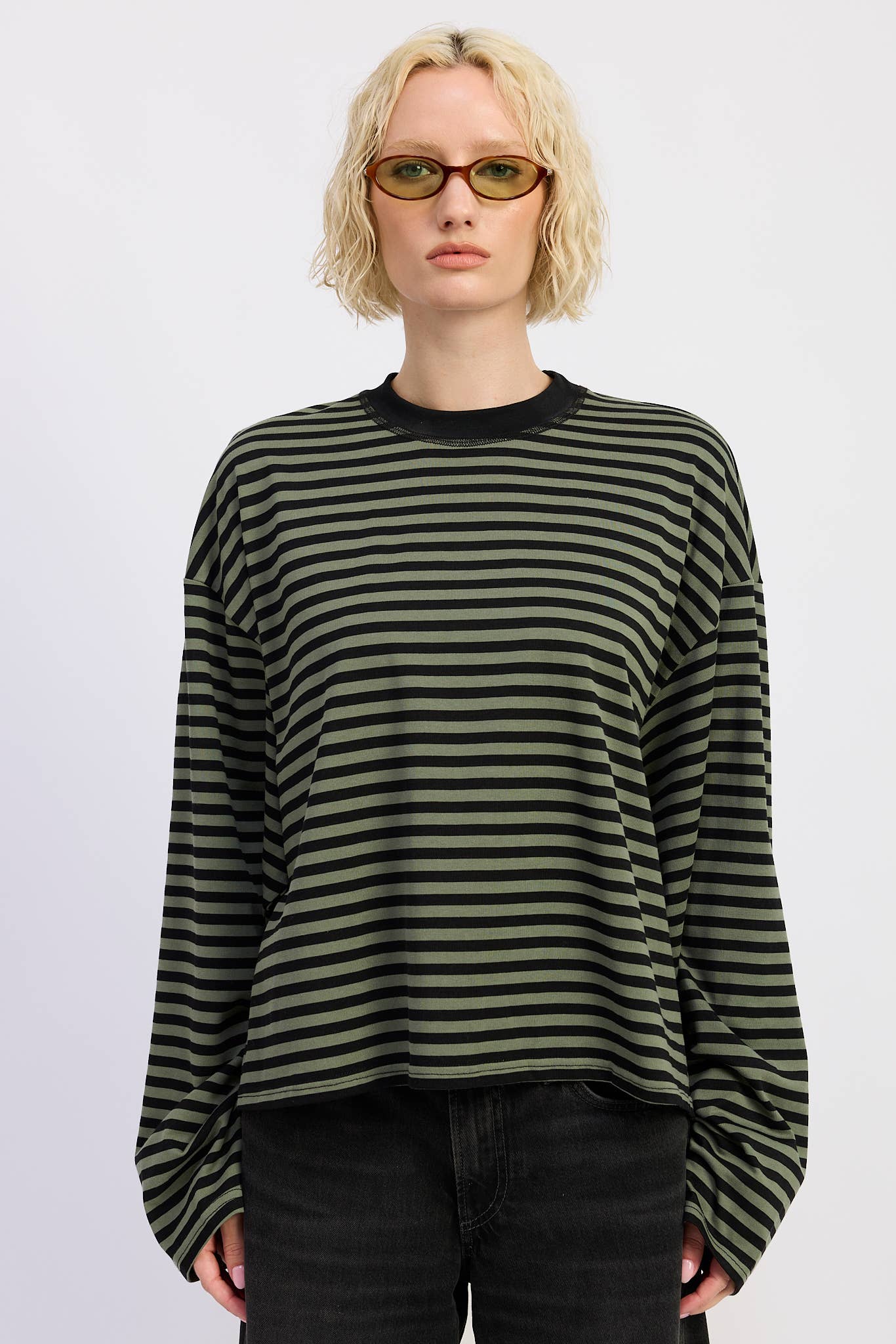 OVERSIZED STRIPED BASIC TOP