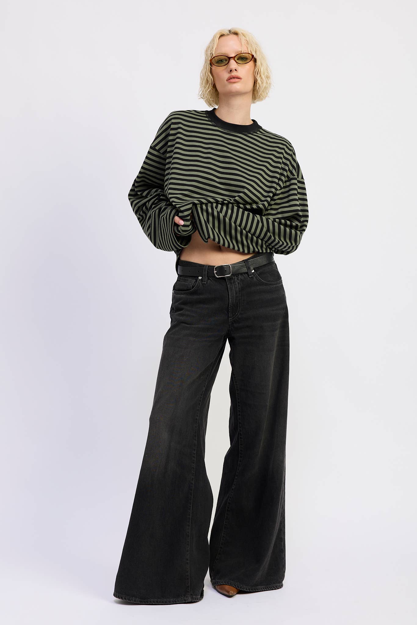OVERSIZED STRIPED BASIC TOP